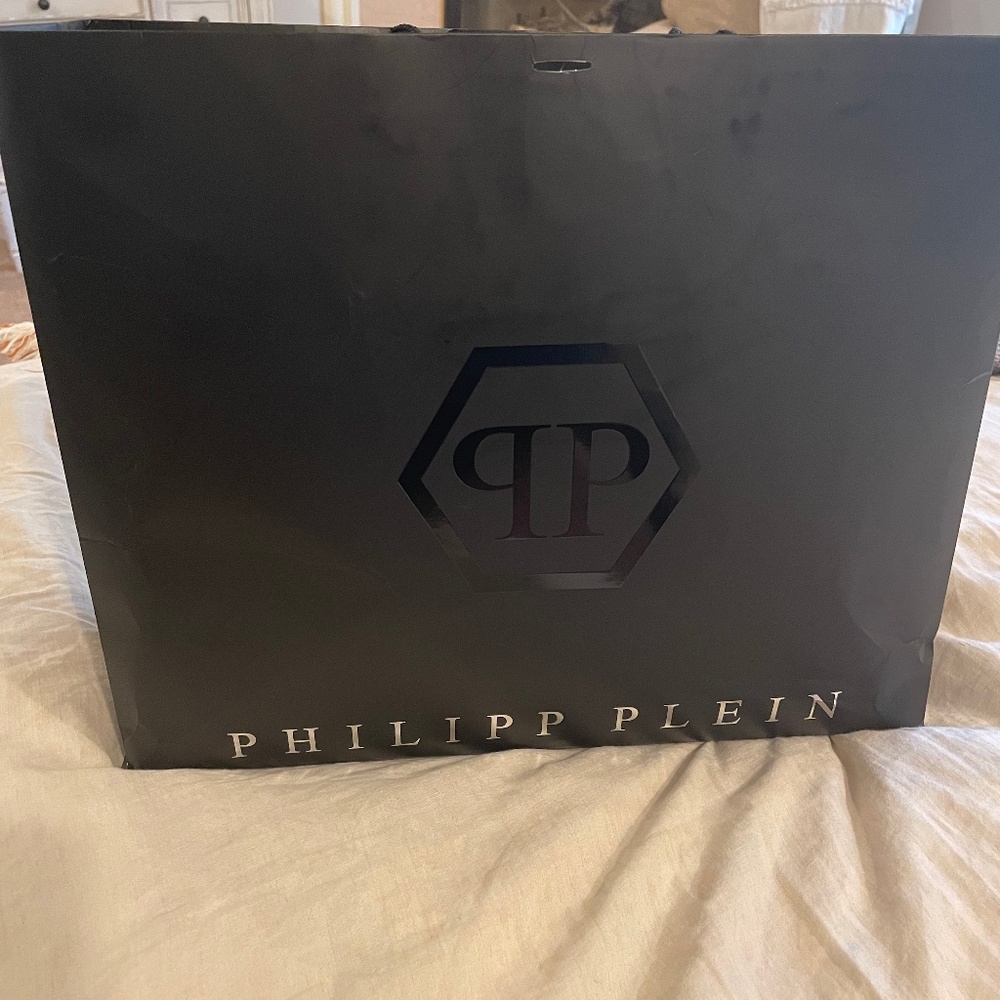 Beautifully crafted Philipp Plein LO-TOP Silver $urfer Sneakers